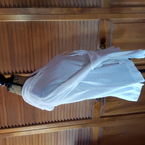 Beach white cover up by Arizona jean company size large - Picture 7 of 8